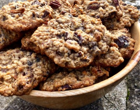 Chewy Oatmeal Applesauce Cookies